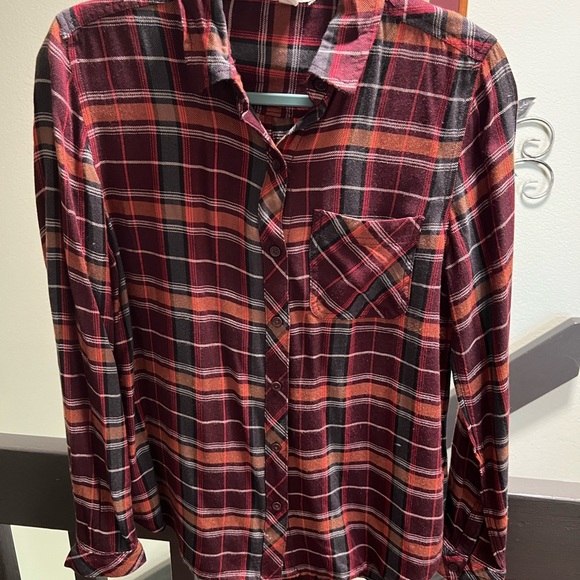 beachlunchlounge Tops - beachlunchlounge Red Plaid Flannel Shirt #220DO